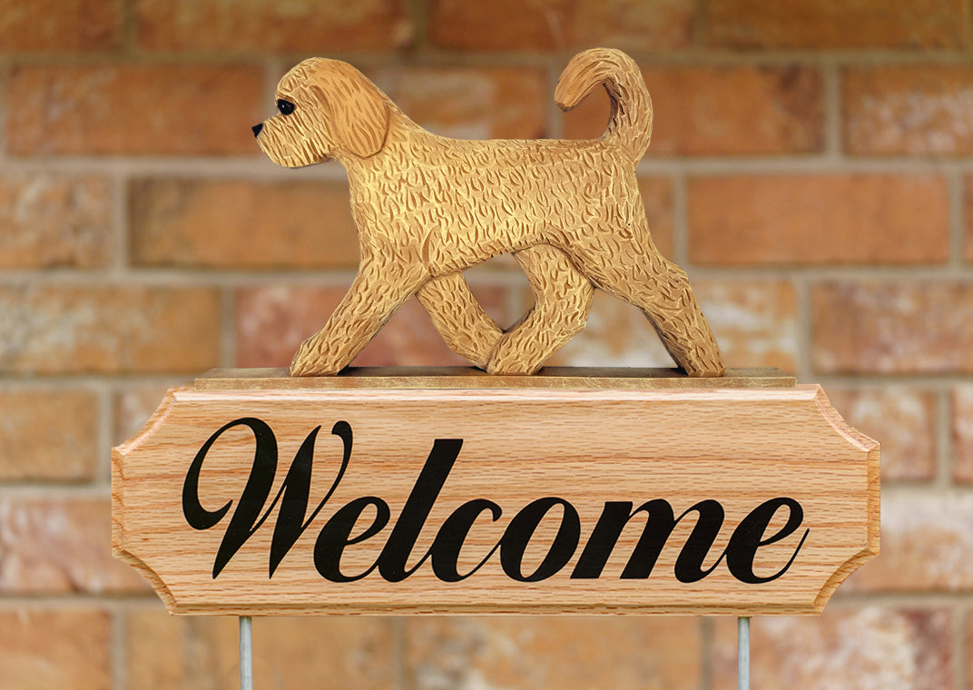 Goldendoodle DIG Welcome Stake