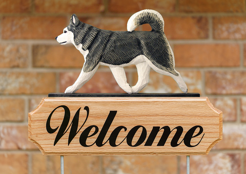 Alaskan Malamute DIG Welcome Stake