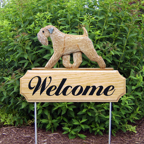 Soft-coated Wheaten Terrier DIG Welcome Stake