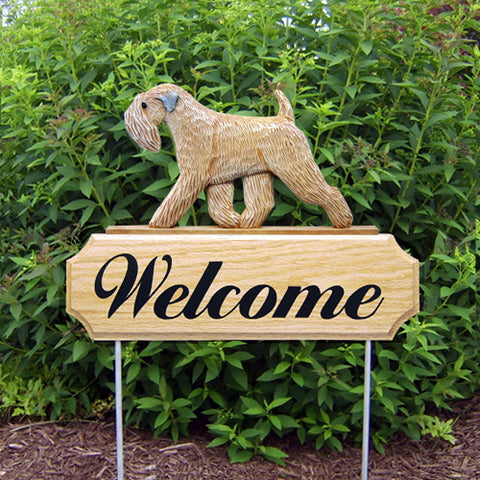 Soft-coated Wheaten Terrier DIG Welcome Stake